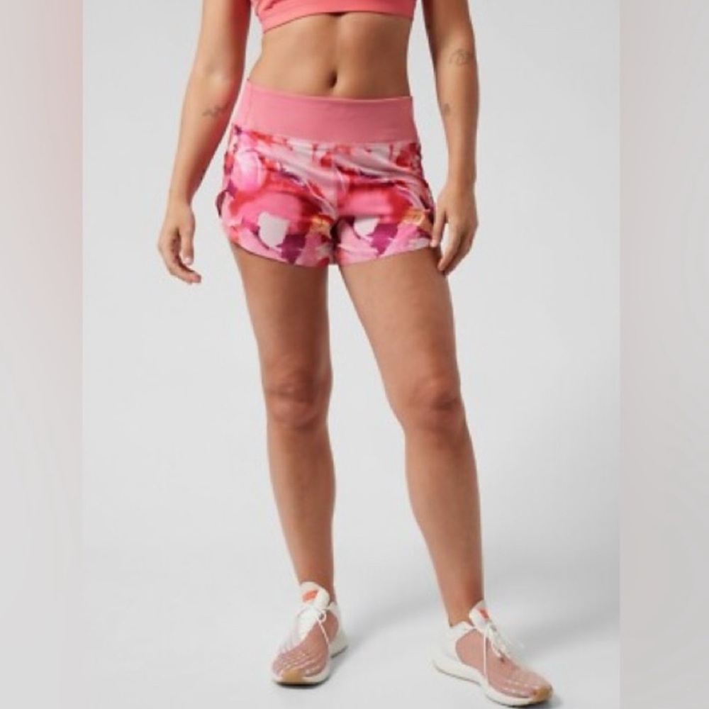 Athleta Floral Pink Printed Run With It Athletic Shorts Lined Activewear Workout
